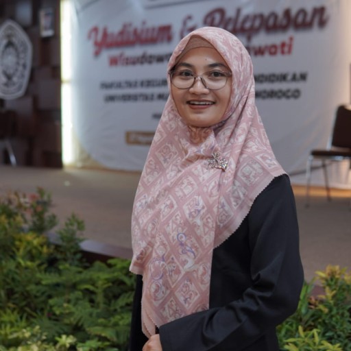 0726038902 Dr. Ambiro Puji Asmaroini, S.Pd., M.Pd