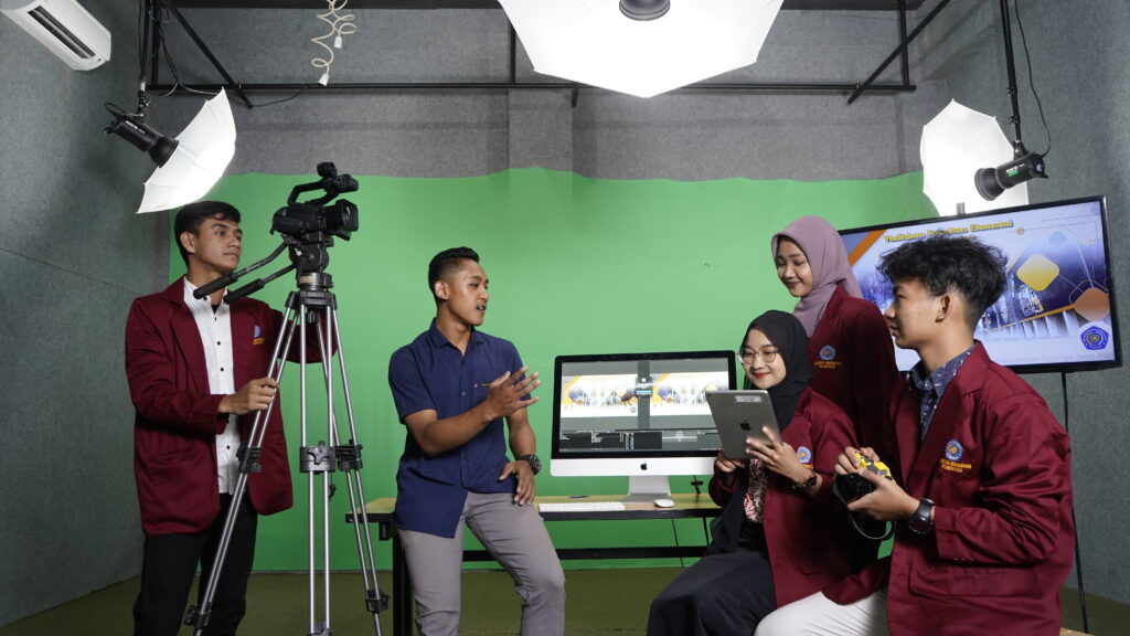 ILMU KOMUNIKASI UNIVERSITAS MUHAMMADIYAH PONOROGO